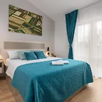 Grota Lägenhet Poreč